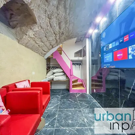 Urban Flat 193 - Barbie Paris-3